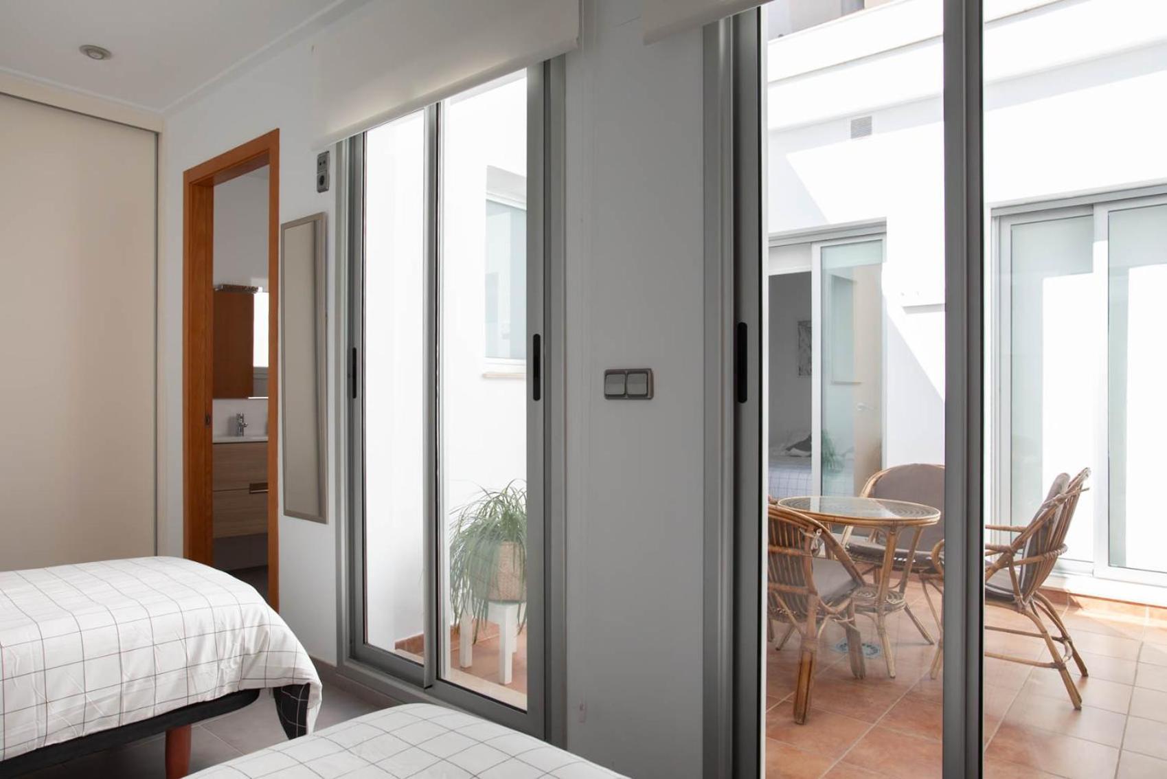 En La Playa A Pocos Metros Del Mar Con Garaje Holiday home